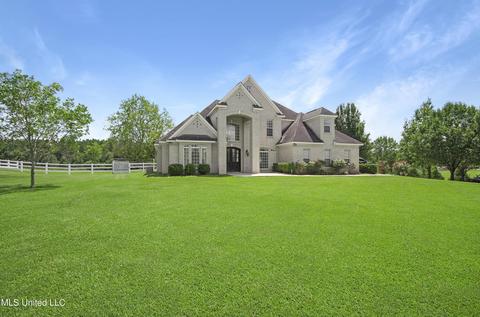 1643 Caroline Dr, Terry, MS 39170 photo 2
