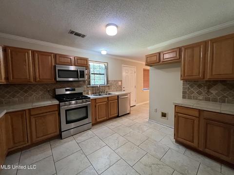 123 Pleasant St, Brandon, MS 39042 photo 3