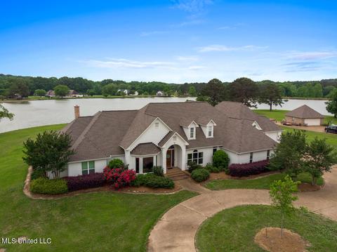 129 Meadowview Ln, Flora, MS 39071 photo 1