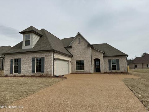 1882 Ava Dr, Hernando, MS 38632 photo 1