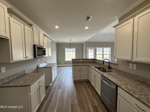 1882 Ava Dr, Hernando, MS 38632 photo 7