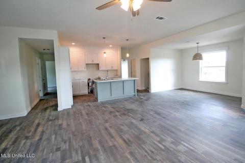 6158 Beaver Dam Rd, Lucedale, MS 39452 photo 2