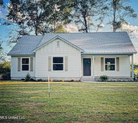 6158 Beaver Dam Rd, Lucedale, MS 39452 photo 1