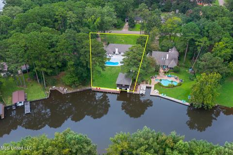 203 Oak Dr, Brandon, MS 39047 photo 2