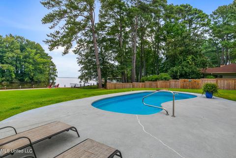 203 Oak Dr, Brandon, MS 39047 photo 32