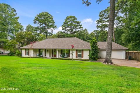 203 Oak Dr, Brandon, MS 39047 photo 3