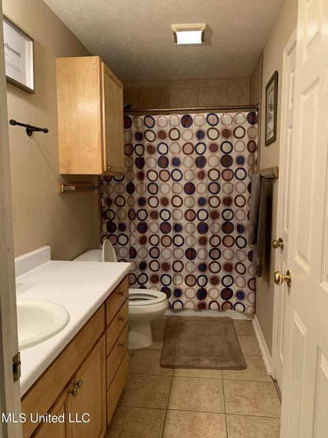 3020 Woodview Dr, Jackson, MS 39212 photo 4