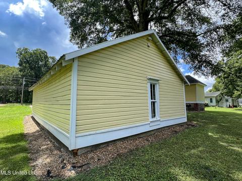 202 E Lee St, Sardis, MS 38666 photo 32