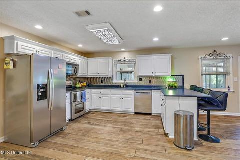418 Saint Augustine Ave, Long Beach, MS 39560 photo 10