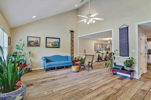 418 Saint Augustine Ave, Long Beach, MS 39560 photo 4