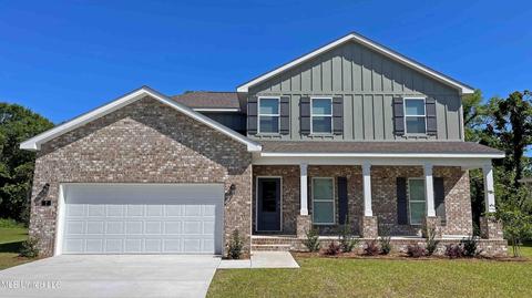 7 Canal Pl, Long Beach, MS 39560