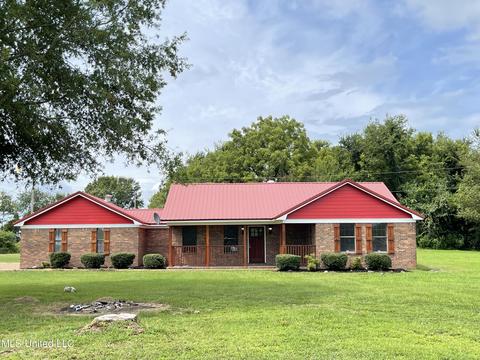 5733 Lucius Taylor Rd, Como, MS 38619 photo 1