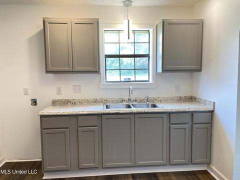 5733 Lucius Taylor Rd, Como, MS 38619 photo 9