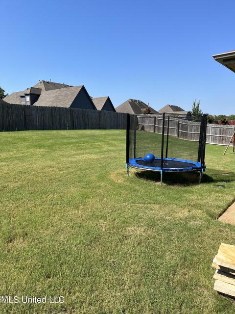 1303 Heritage Lake Dr, Hernando, MS 38632 photo 3