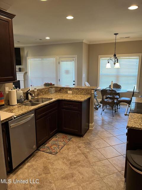 1303 Heritage Lake Dr, Hernando, MS 38632 photo 7