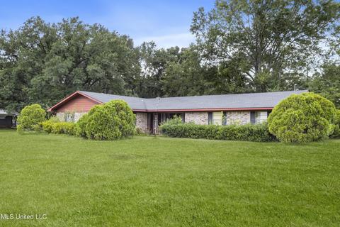 40 Azalea St, Lucedale, MS 39452 photo 1
