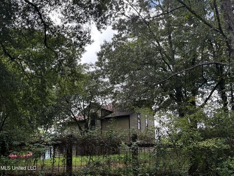 3265 Old Pigeon Roost Rd, Byhalia, MS 38611