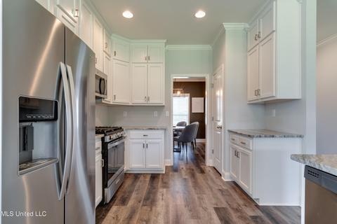 1248 Heritage Lake Dr, Hernando, MS 38632 photo 16