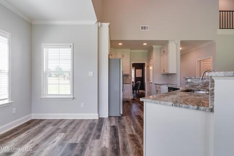 1248 Heritage Lake Dr, Hernando, MS 38632 photo 18