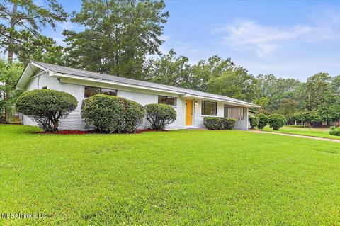 3247 E Lisa Dr, Pearl, MS 39208 photo 2
