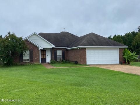 709 London Pl, Florence, MS 39073 photo 1