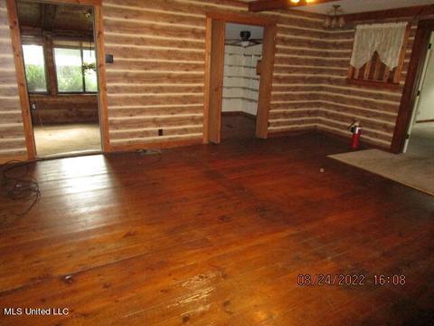 101 Co Rd 517, Como, MS 38619 photo 4