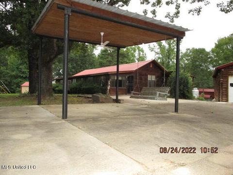 101 Co Rd 517, Como, MS 38619 photo 2