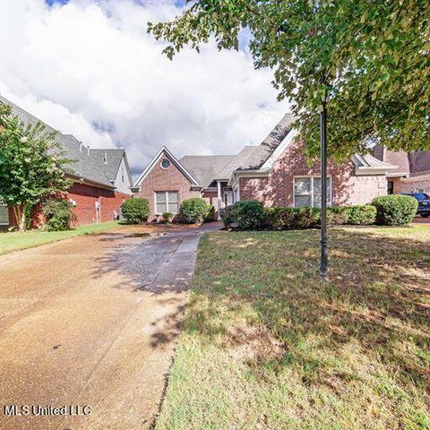 6480 Cheyenne Dr, Olive Branch, MS 38654 photo 2