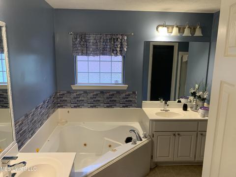 123 Carl Cir, Byram, MS 39272 photo 14