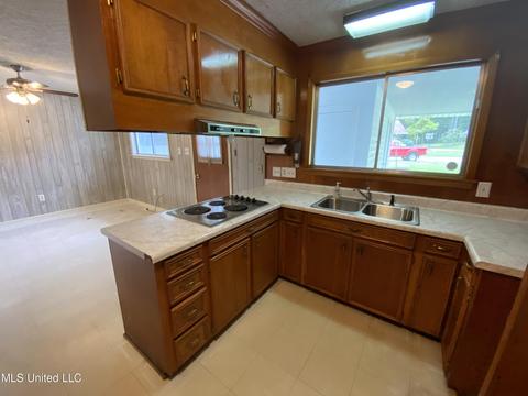 1664 Wilhurst St, Jackson, MS 39211 photo 12