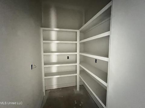 132 Landry Dr, Brandon, MS 39047 photo 9