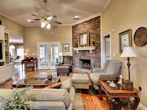 209 Meadowview Ln, Brandon, MS 39047 photo 4