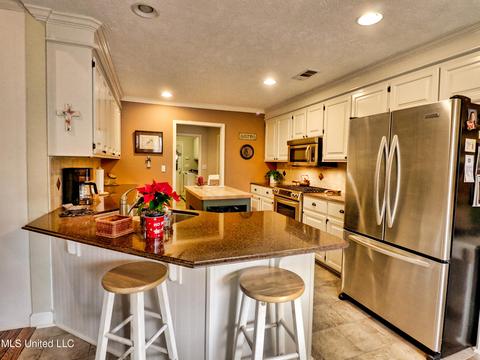 209 Meadowview Ln, Brandon, MS 39047 photo 9