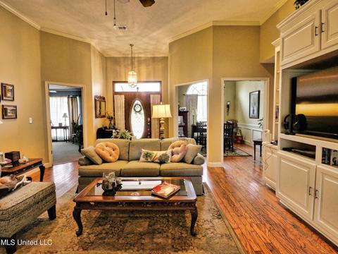 209 Meadowview Ln, Brandon, MS 39047 photo 7