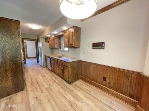 2440 Geneva Dr, Nesbit, MS 38651 photo 11