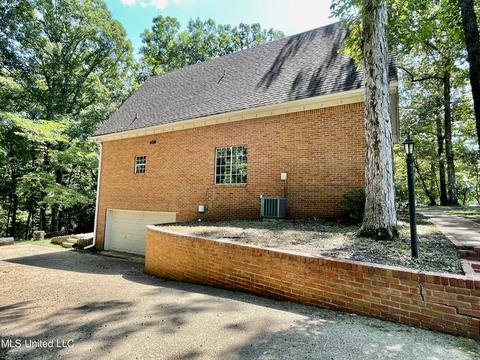 2440 Geneva Dr, Nesbit, MS 38651 photo 32