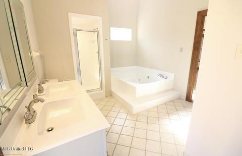 2440 Geneva Dr, Nesbit, MS 38651 photo 21