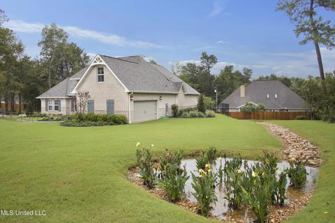 5307 Diamondhead Cir, Diamondhead, MS 39525 photo 2