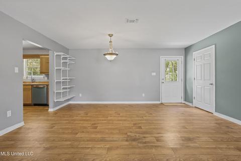 18 Brielle Ln, Wiggins, MS 39577 photo 4