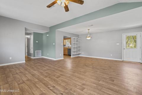 18 Brielle Ln, Wiggins, MS 39577 photo 5
