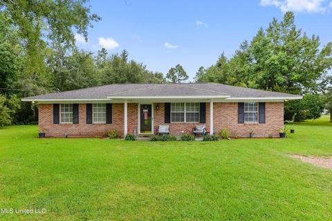 18049 Commission Rd, Long Beach, MS 39560 photo 1