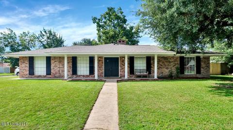 4 Pecan Cir, Long Beach, MS 39560 photo 1
