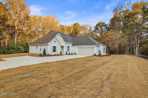 562 Traylor Rd, Florence, MS 39073 photo 6