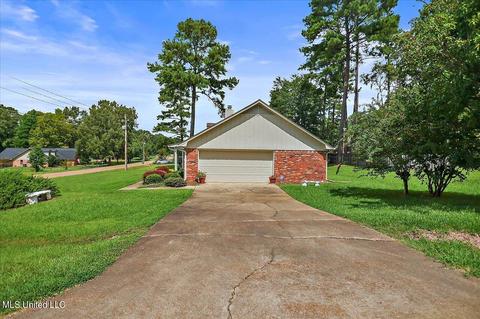 909 W Lake Dockery Dr, Jackson, MS 39272 photo 5