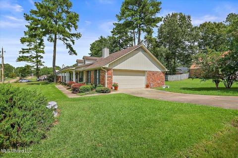 909 W Lake Dockery Dr, Jackson, MS 39272 photo 4