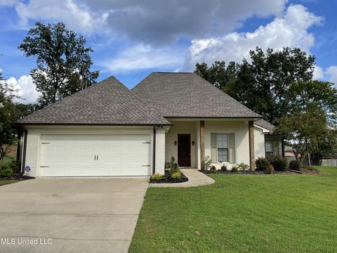 112 Trailbridge Way, Canton, MS 39046 photo 1