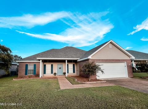332 Cherry Bark Dr, Brandon, MS 39047 photo 1