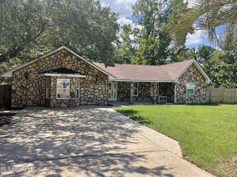 14529 Porteaux Bay Dr, Biloxi, MS 39532