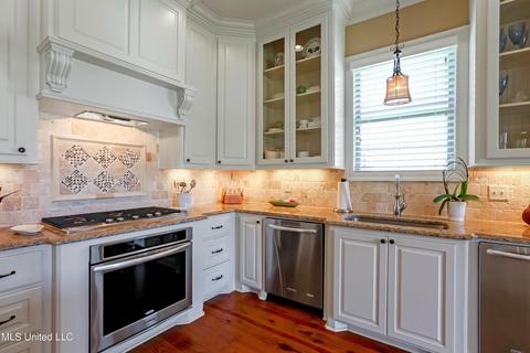 100 Camden Shrs, Madison, MS 39110 photo 17