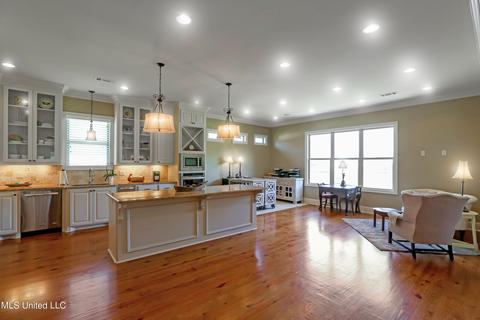 100 Camden Shrs, Madison, MS 39110 photo 11